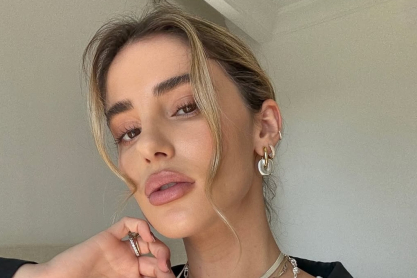 συσφικτική κρέμα ματιών