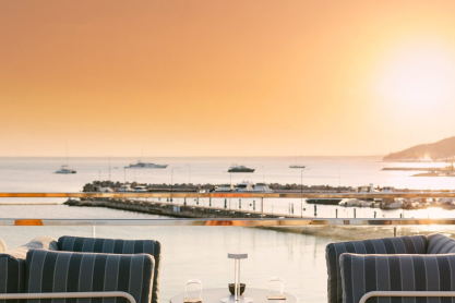 Asteria Rooftop: Ένα σαγηνευτικό spot εκτοξεύει στα αστέρια κάθε μικρή ή μεγάλη στιγμή πριν ή μετά από τον γάμο - Μια ανάσα μακριά