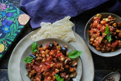 Ρεβίθια με μελιτζάνες: Το μυστικό της Παλαιστινιακής κουζίνας που θα σε κερδίσει