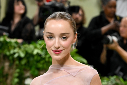 Το μυστήριο λύθηκε: Γιατί η Φίμπι Ντάινεβορ δεν επέστρεψε στο Bridgerton;