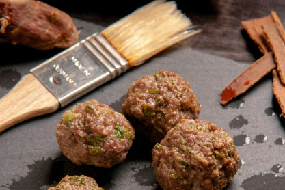 Από τον φούρνο στο τηγάνι: Κεφτεδάκια από το αρνί που περίσσεψε