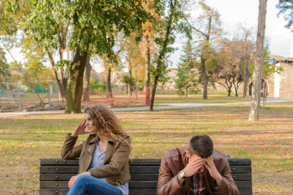Σιωπηλό διαζύγιο: 8 σημάδια ότι το βιώνεις χωρίς να το συνειδητοποιείς