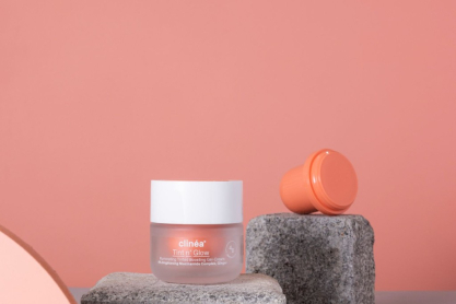 Tint n’ Glow: Η best-seller κρέμα του clinéa για να υιοθετήσεις την skincare-as-makeup τάση αυτό το καλοκαίρι