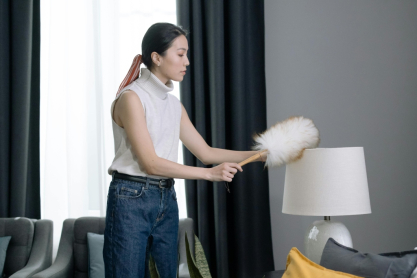  Καθαρίζεις το σπίτι σου κάθε ημέρα; Τι αποκαλύπτει για το άγχος σου νέα επιστημονική μελέτη