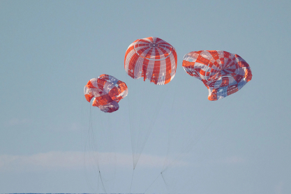 Ολοκληρώθηκε επιτυχώς το ταξίδι γύρω από τη Σελήνη - Η επιστροφή της αποστολής του Artemis II