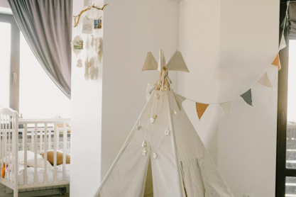 Βρήκαμε στα ΙΚΕΑ το τέλειο και πρακτικό σκαμπό με αποθηκευτικό χώρο για το παιδικό δωμάτιο - Και είναι budget - friendly