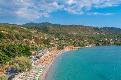 7 παραθαλάσσιοι προορισμοί ιδανικοί για διακοπές με παιδιά
