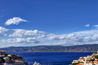 Πού να κολυμπήσετε στην Ύδρα - Απέραντες αμμώδεις παραλίες και κρυστάλλινα νερά