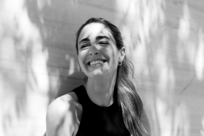 Stefania Frangista: «Οι γυναίκες επιλέγουν πιο διαχρονικά σχέδια και prints»