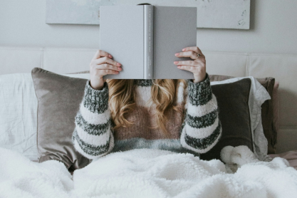 5 cozy κουβέρτες από τα Zara Home που είναι τώρα σε έκπτωση
