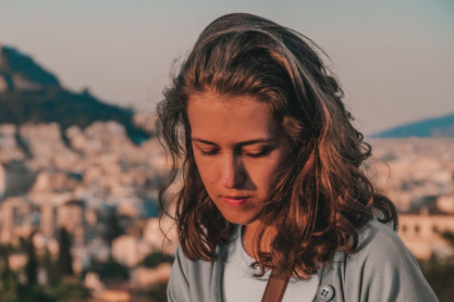 Μήπως χρειάζεσαι ένα dopamine detox; Τι λέει η επιστήμη