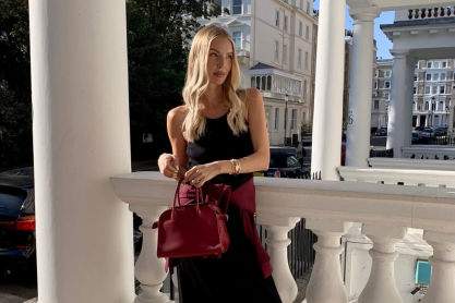 Μην ψάχνεις άλλο: Έχουμε το σικάτο μαύρο φόρεμα που θα φοράς όλο το φθινόπωρο