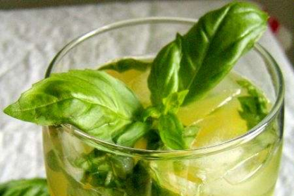 2008_05_24-pineapplebasil1.jpg