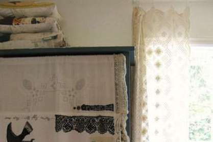 112409curtain-02_rect540.jpg