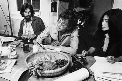 George-Harrison-John-Lenn-007.jpg