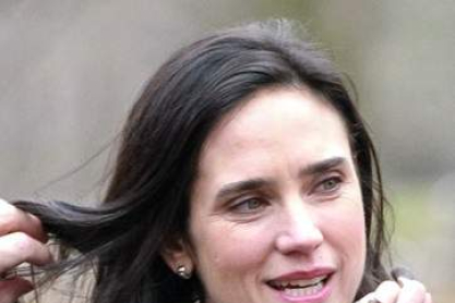 CELEBRITIES-ON-SET4.jpg