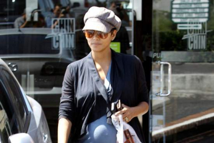 HALLE-BERRY-6.jpg