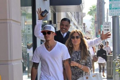 JLO-7.jpg