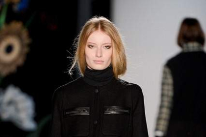 BLACK11.jpg
