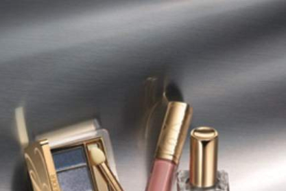 Ad_product_shot_Pure_Color_Metallics_Expires_Dec_2013_Global_Ex_EMEA.jpg