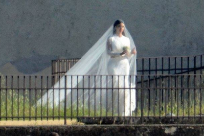 Kim-walked-down-aisle-her-Givenchy-gown.jpg