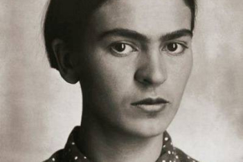 Portraits-of-Young-Frida-Kahlo-by-Her-Father-Guillermo-Kahlo-10.jpg