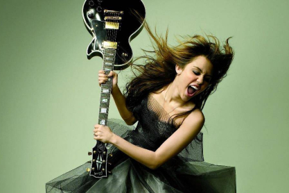 Miley-cyrus-guitar-music-Female-celebrities-sexy.jpg