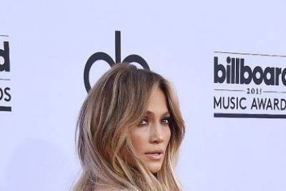 Jennifer-Lopez-Billboard-Music-Awards-.jpg