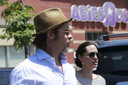 Brad-Pitt-New-Family-Tattoo-Pictures-3.jpg