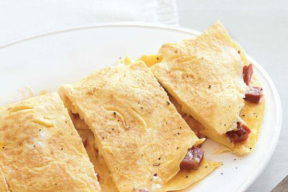 eggs_ham_cheddar_omelet_image_0-Copy.jpg