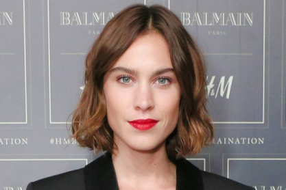 Alexa-chung-red-lipstick-600x600.jpg