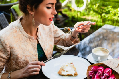 the-cold-hard-truth-about-overcoming-an-eating-disorder.jpg
