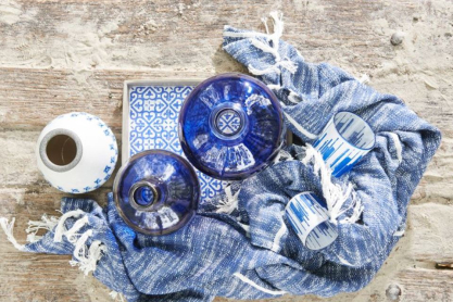 blue-white-960.jpg