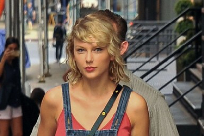 Taylor-Swift-Out-NYC-August-2016-Pictures.jpg