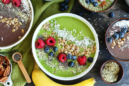 amazing-green-smoothie-bowls-change-the-color-with-shade-of-berry-the-best-way-to-make-a-smoothie-a-meal-vegan-glutenfree.jpg