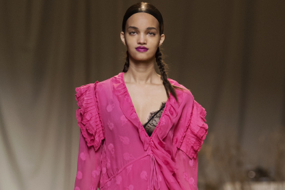 32-hm-studio-ss17-runway-ellen-rosa.jpg