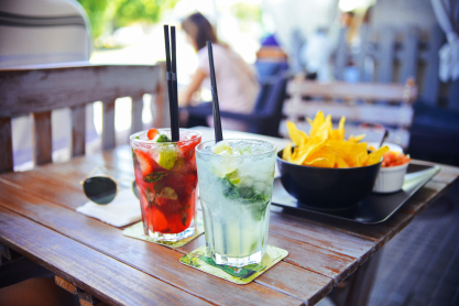 alcohol-bar-drinks-party.jpg