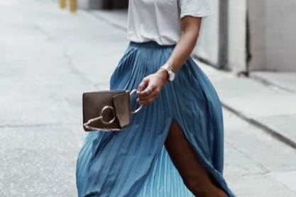 slit-skirts-pants-850896.jpg