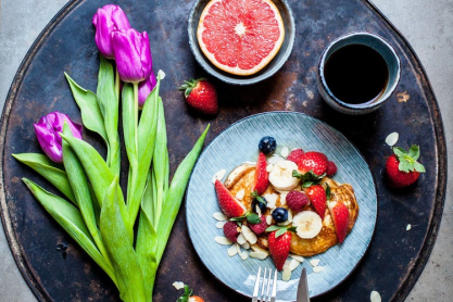 fluffy-weekend-gluten-free-pancakes-www-madelinelu.jpg