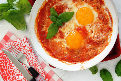 uova-al-pomodoro-alla-toscana-poached-eggs-in-tomato-sauce.jpg