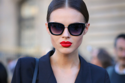 street-style-red-lips-quer-schema-org.jpg