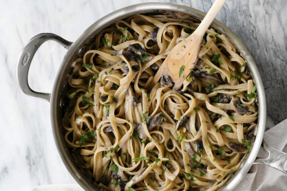 creamy-mushroom-herb-pasta-v1.jpg