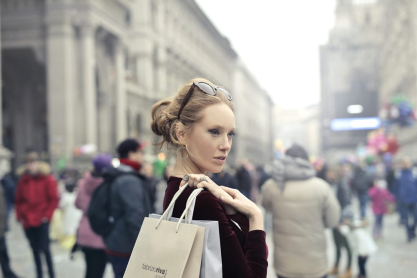 attractive-bag-battle-974902.jpg