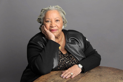 Toni Morrison: H πρώτη Aφροαμερικανίδα με Βραβείο Νομπέλ Λογοτεχνίας πέθανε σε ηλικία 88 ετών