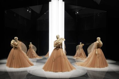 Η πιο πετυχημένη έκθεση στην ιστορία του V&A