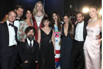 Όλοι οι πρωταγωνιστές των Game of Thrones ξανά μαζί στη σκηνή των Emmys 