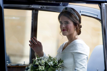 Η πριγκίπισσα Eugenie έκλεισε ένα χρόνο γάμου και δημοσίευσε ένα παραμυθένιο βίντεο