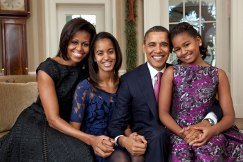 Barack Obama: «Το νο1 μάθημα που πήρα μεγαλώνοντας τις κόρες μου»