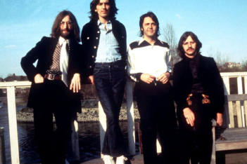 To «Abbey Road»  των Beatles είναι ξανά νο1 στα UK charts