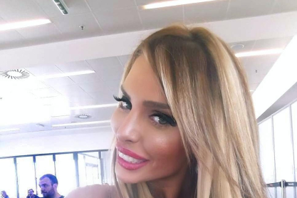 Ava Karabatic: Το μοντέλο του Playboy που αποφάσισε να ασχοληθεί με την πολιτική